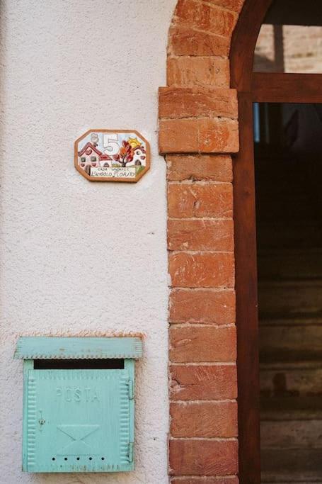 Casa Vacanze L'Angolo Fiorito 베톨레 외부 사진