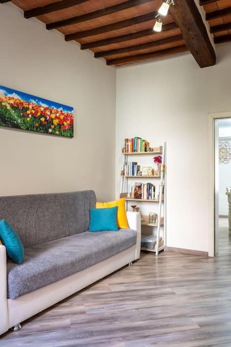 Casa Vacanze L'Angolo Fiorito 베톨레 외부 사진